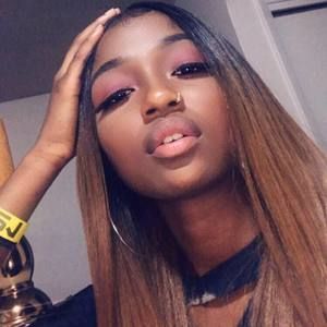 Meet your Posher, Ashlee